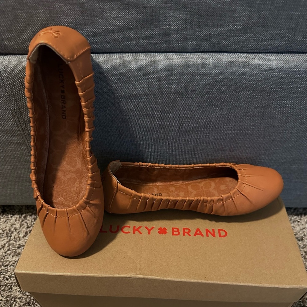 Lucky Brand Women's Brown Ballet Flats 5M
